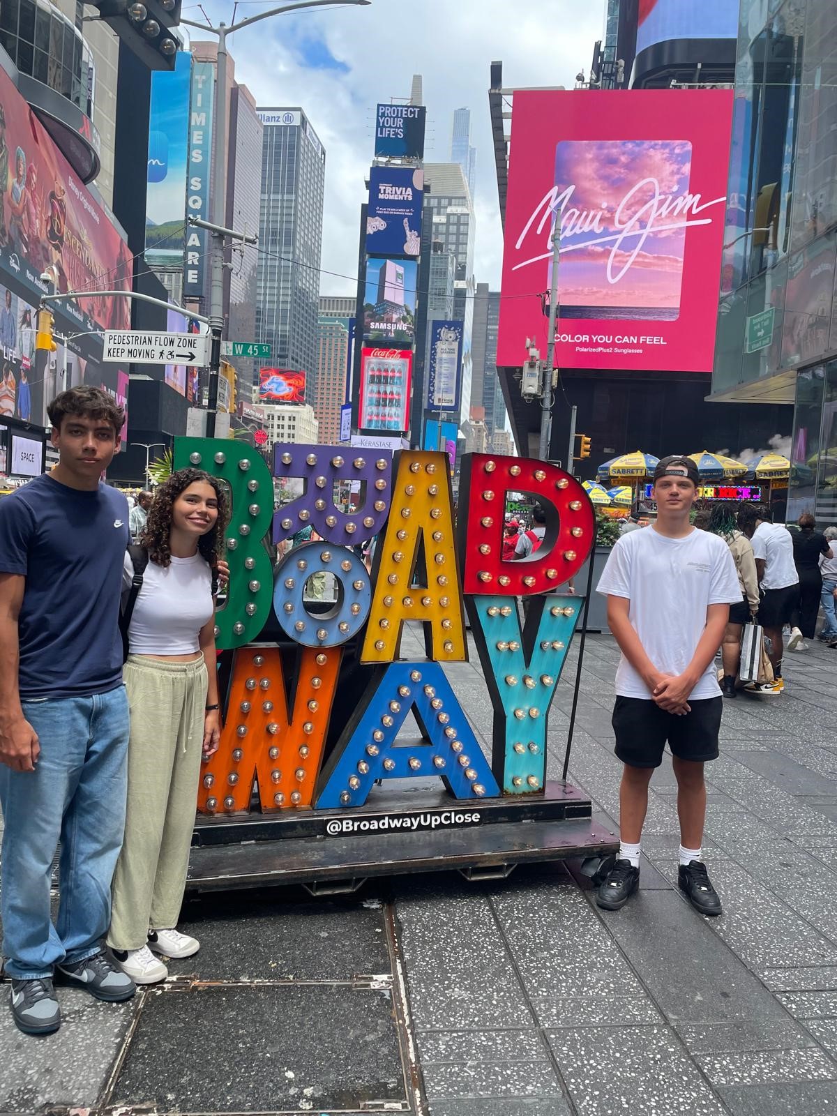 Gabriela and Samuel - Broadway